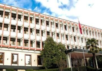 Ministria e Jashtme paralajmëron për faqe të rreme për viza elektronike, apel për kujdes ndaj qytetarëve