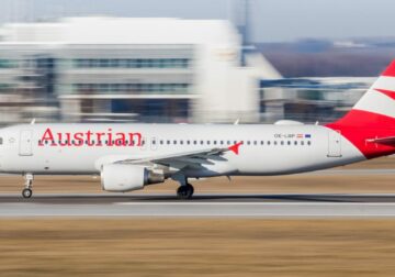 Punonjësit e Austrian Airlines futen në grevë, anulohen 400 fluturime