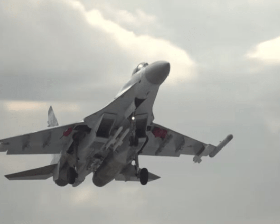 Rrëzohet një avion luftarak rus afër Krimesë