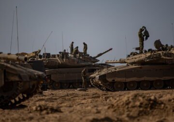 Rritet trysnia për armëpushim, ndërsa Izraeli godet Gazën