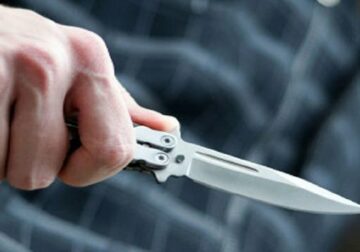 Plagosje me thikë në Tiranë