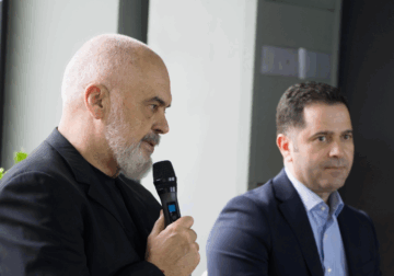 Qeveria do ulë akcizën e karburantit kur çmimi i naftës të kalojë 220 lekë për litër