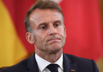 Franca gati të bashkohet në eskortën e anijeve në Hormuz kur situata të qetësohet – Macron