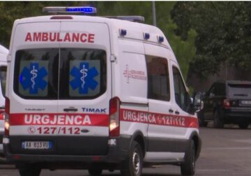 Aksident në zonën e Selvisë në Tiranë, plagosen dy të rinj