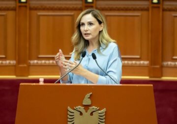 Tabaku: Korrupsioni po vret ekonominë dhe besimin e shqiptarëve