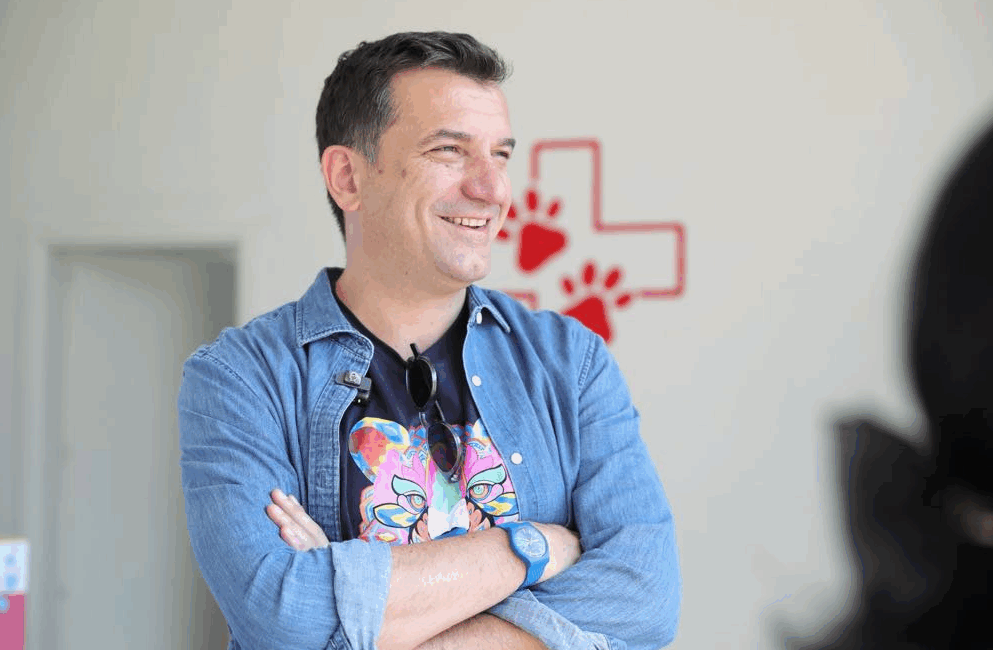 Veliaj fiton betejën, por humb ‘mëkatarët’ që e shkarkuan