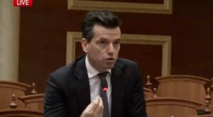 Shehaj u drejtohet deputetëve të rinj të PS së  Thirrini mendjes  as këta nuk e imagjinonin burgun dikur