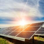 Energjia nga dielli arrin rekord prej 13.2% të prodhimit total në 2025-n; Bien humbjet në rrjet