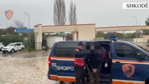Shkodër  Kanosi me armë zjarri të riun  arrestohet 26 vjeçari