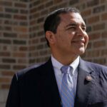 Trump fal Kongresmenin Demokrat dhe bashkëshorten e tij