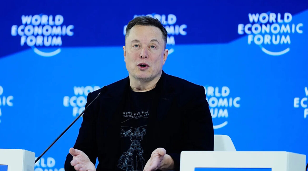 “Më shumë robotë se njerëz, Inteligjenca Artificiale do e tejkalojë atë njerëzore” – Parashikimi i Musk në Davos