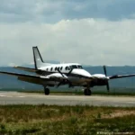 Rrëzohet një avion ambulancë në Indi, humbin jetën 7 persona