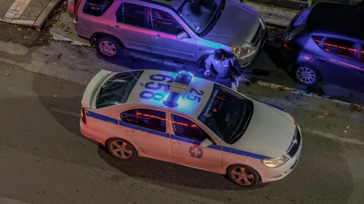 Grabiten dy persona në Selanik  arrestohen tre të rinj