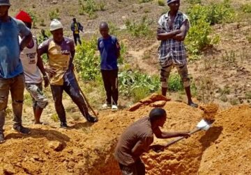 Persona të armatosur vrasin mbi  200 persona në Nigeri
