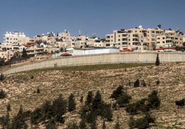 Qeveria izraelite miraton regjistrimin e tokës në Bregun Perëndimor, kundërshtojnë palestinezët