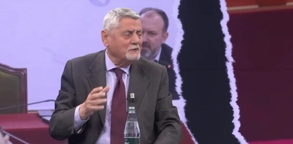  Bashkimi rreth Berishës s vlen më  s e udhëheq dot më opozitën    Shehi