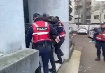 Operacion antidrogë në Kukës, tre të arrestuar, kapet gjysmë kg kokainë