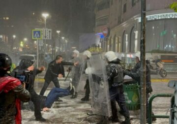 Tensione tek zona e ish-Bllokut, hidhet ujë dhe gaz lotsjellës drejt protestuesve