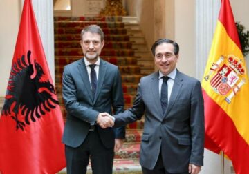 Ministri Hoxha vizitë zyrtare në Spanjë, pritet nga homologu Albares: Rritje e partneritetit në tregti dhe turizëm