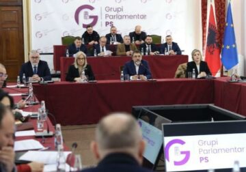 PS mbledh të shtunën grupin e zgjeruar parlamentar, në fokus raportimet për kadastrën dhe reformën territoriale