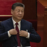 Xi paralajmëron ashpër “të korruptuarit” në ushtri