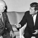 Rusia shpall “agjente të huaj” stërmbesën e udhëheqësit sovjetik Hrushov