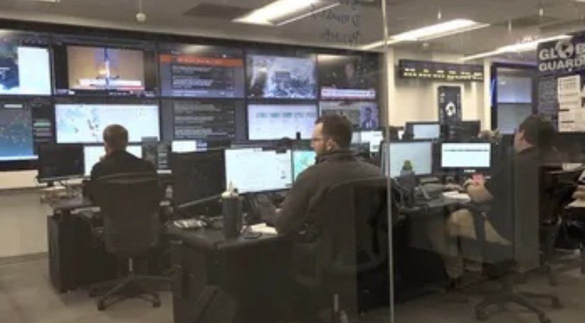 Mbi 4 mijë amerikanë evakuohen nga Lindja e Mesme