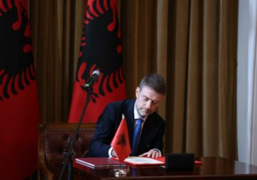 Ministri Hoxha vizitë zyrtare në Bruksel, takime me drejtues të BE-së