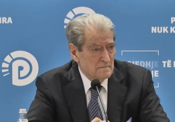 Berisha thirrje qytetarëve për protestë më 22 mars