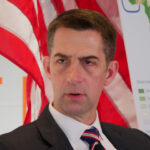 ”Kina “perandori e së keqes”, po komploton për të dominuar botën” – Senatori amerikan