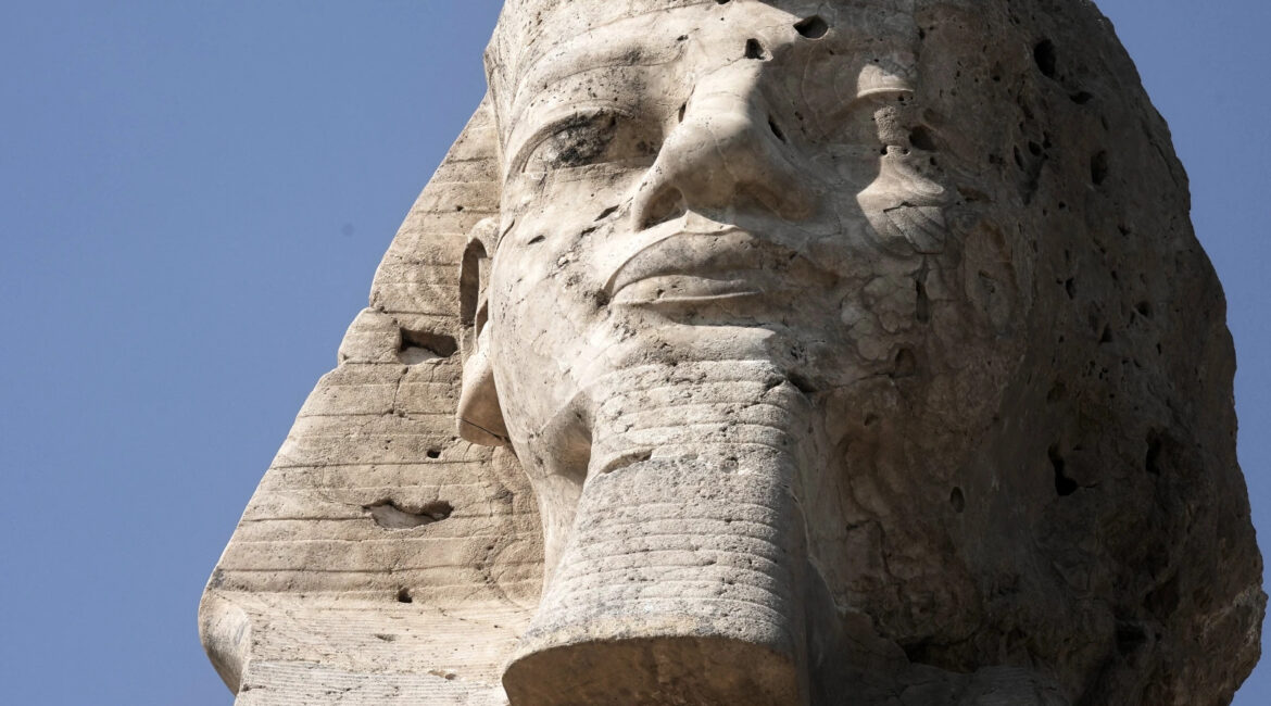 Egjipti zbulon statujat kolosale të restauruara të faraonit