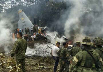 Avioni ushtarak me 125 persona nw bord rrëzohet në Kolumbi