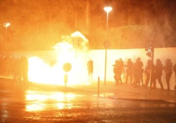 Gjykata e Tiranës liron 15 personat e arrestuar në prtoestën e opozitës të dielën