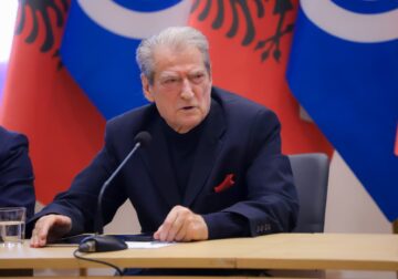 “Lubi Balluku ka menaxhuar 12 miliardë euro, vetëm një pjesë e vogël janë investuar” – Berisha