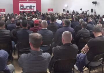 “Nuk janë bllokuar negociatat”- Rama: Shqiptarët të japin ujë në bisht të lugës