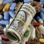 Prodhuesit e barnave përballen me tarifë 100% nëse nuk ulin çmimet ose nuk prodhojnë në SHBA