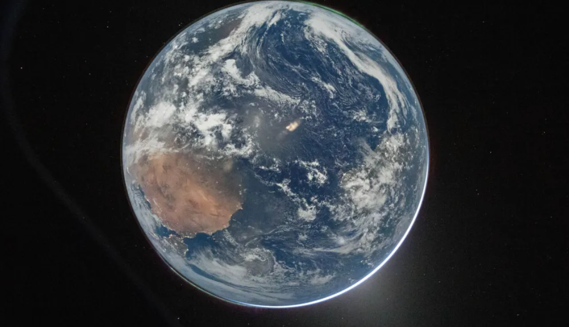 Astronautët e Artemis II publikojnë pamje “spektakolare” të Tokës – Foto