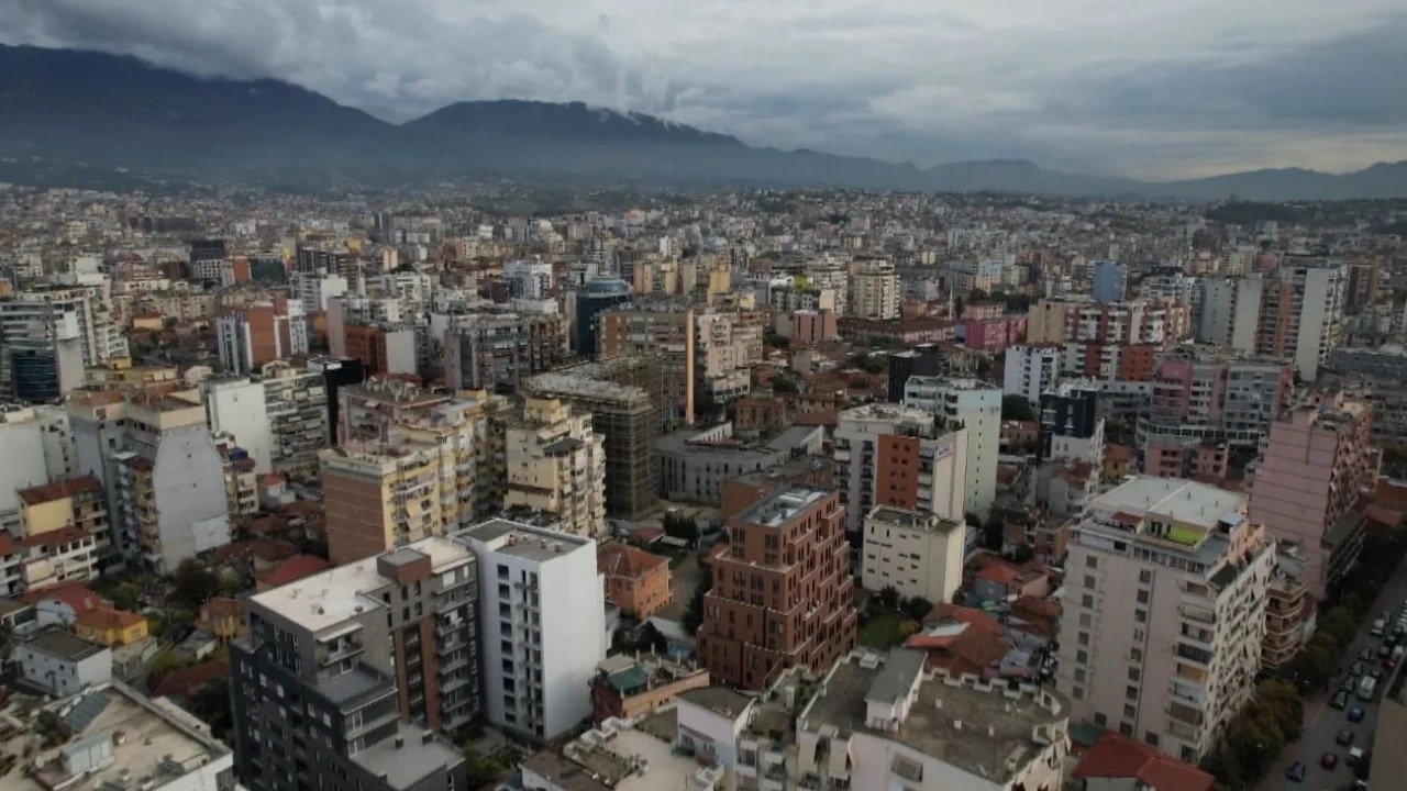 bb-e-rishikon-me-ulje-ekonomia-shqiptare-do-rritet-ne-2026-me-ritmet-me-te-ngadalta-te-5-viteve