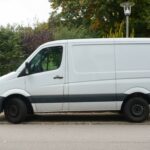 Babai në Francë mbajti të birin 9-vjeçar të mbyllur në furgon që prej 2024-ës, shpëtohet i mituri