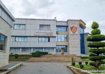 Dyshohet se abuzoi seksualisht me të miturin, shpallet në kërkim 17-vjeçari në Gjirokastër