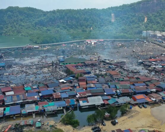 Zjarri apokaliptik shkrumbon 1000 shtëpi në Malajzi