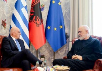 Ministri grek i Mbrojtjes, Dendias në Tiranë, Rama: Mbështetës i palëkundur i partneritetit strategjik mes dy vendeve