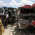 18 të vdekur dhe dhjetëra të plagosur pas përmbysjes së kamionit me refugjatë në Afganistan