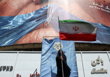 Reuters: Zyrtarët iranianë zhvillojnë bisedime në Katar për marrëveshjen e mundshme me SHBA-në