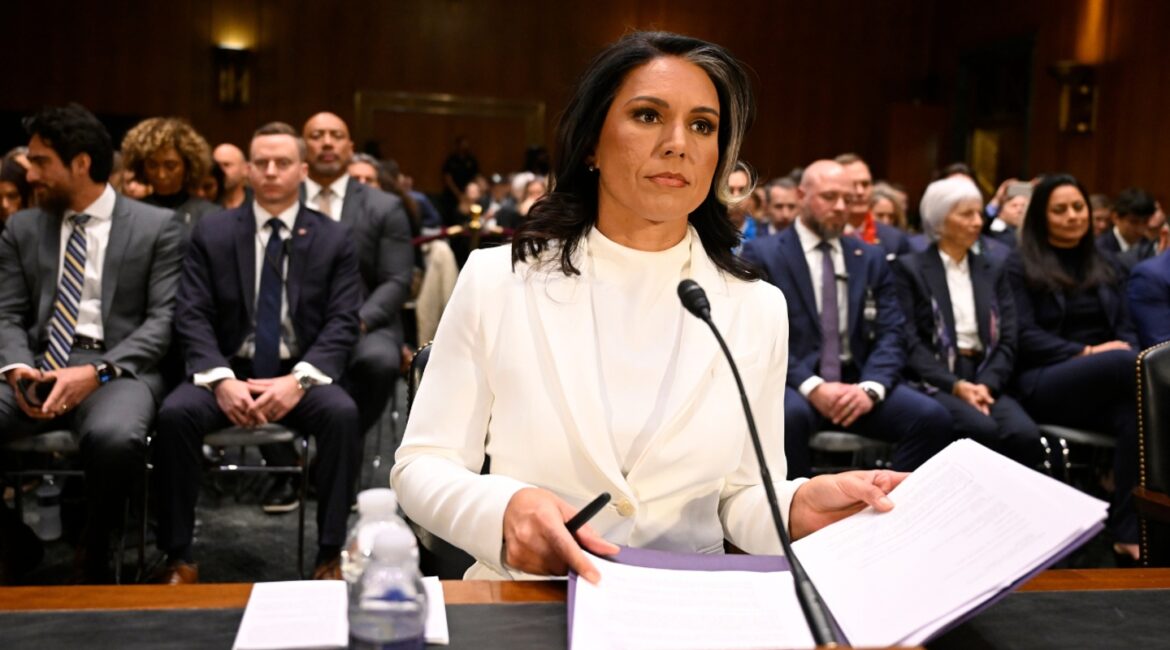 Tulsi Gabbard dorëhiqet si drejtore e Inteligjencës Kombëtare të SHBA-së
