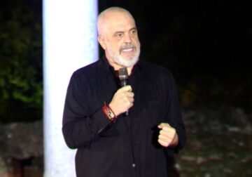 “Mes Durrësit e Kavajës do sjellim një investim edhe më të madh se i Zvërnecit” – Rama