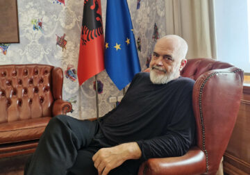 “Reaguam me Hoxhën për deklaratat e ministres serbe, s’merremi me çdo çyryk nga Beogradi” – Rama