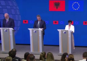 Kos: Shfuqizim të amendamenteve për zonat e mbrojtura e investimet strategjike, Rama: Vetëm modifikime